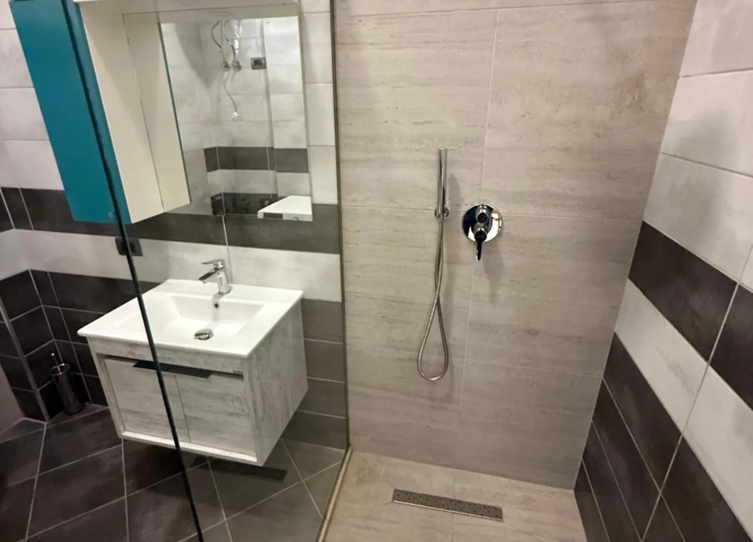 Marika Apart Hotel Golem  4*, Golem (Tirana)